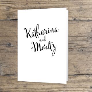 Schwarz/Weiße Hochzeitseinladung im Handlettering-Stil, Kalligrafie-Schrift